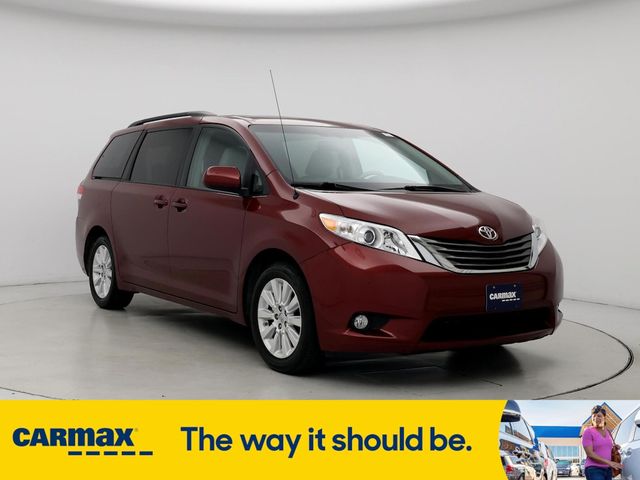 2014 Toyota Sienna XLE