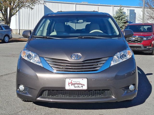 2014 Toyota Sienna XLE