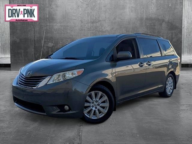 2014 Toyota Sienna XLE