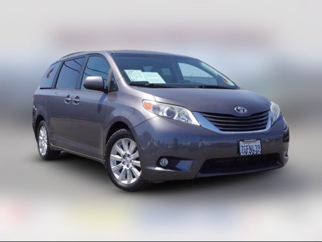 2014 Toyota Sienna XLE