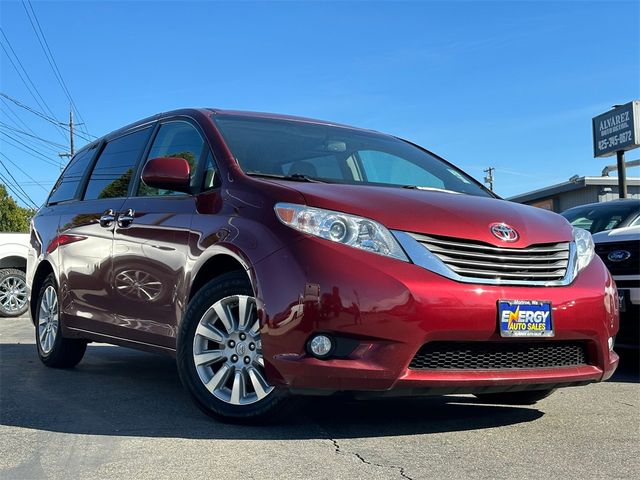 2014 Toyota Sienna XLE