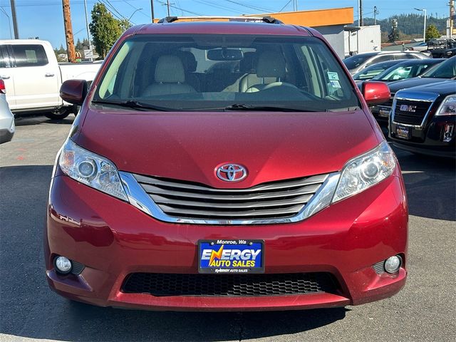 2014 Toyota Sienna XLE