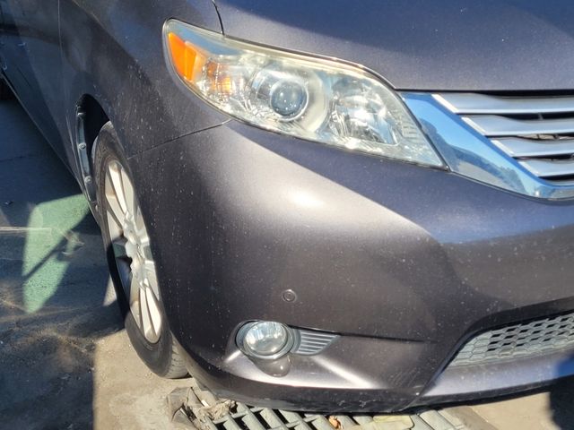 2014 Toyota Sienna XLE