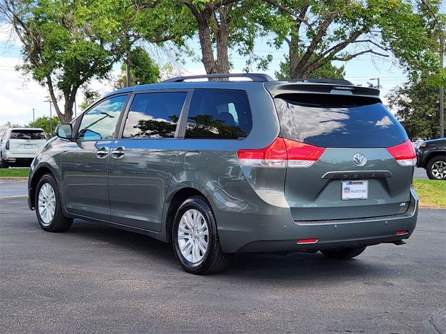 2014 Toyota Sienna XLE