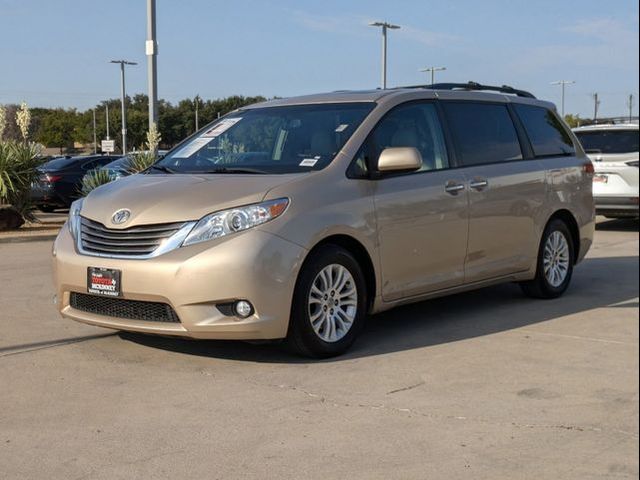 2014 Toyota Sienna XLE