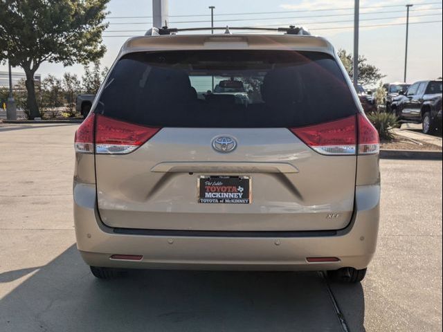 2014 Toyota Sienna XLE