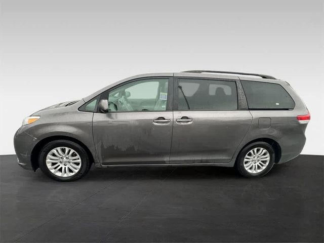 2014 Toyota Sienna XLE