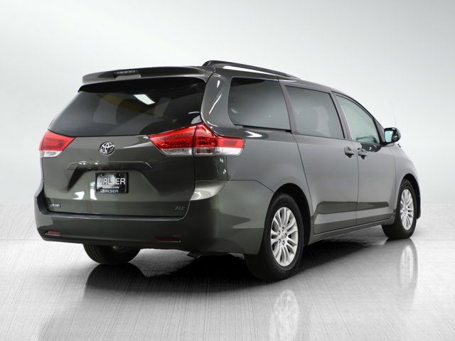 2014 Toyota Sienna XLE