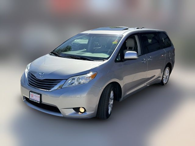 2014 Toyota Sienna XLE