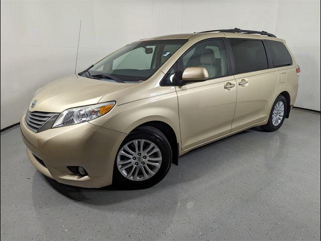 2014 Toyota Sienna 