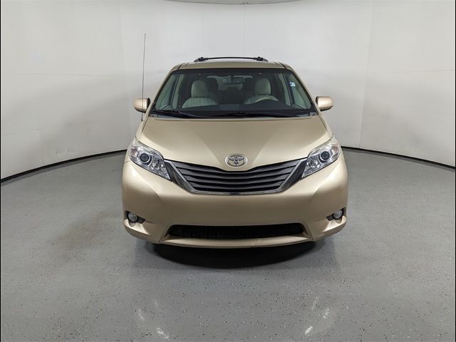 2014 Toyota Sienna 