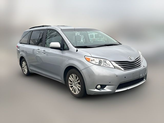 2014 Toyota Sienna XLE