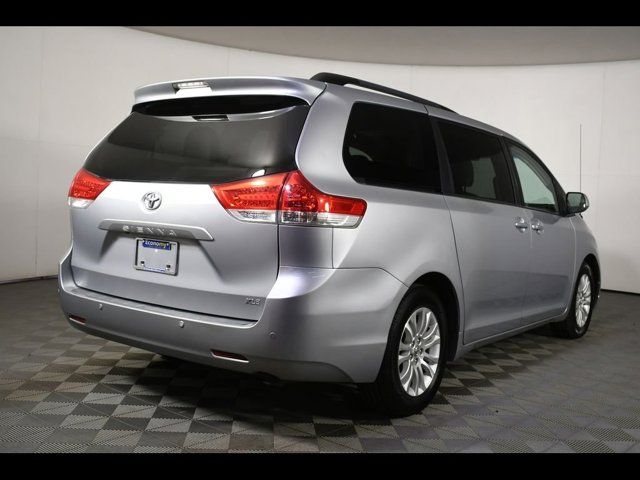 2014 Toyota Sienna XLE