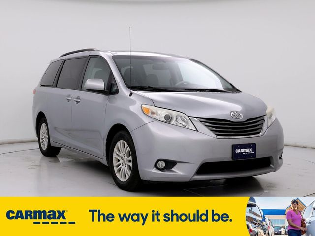 2014 Toyota Sienna XLE