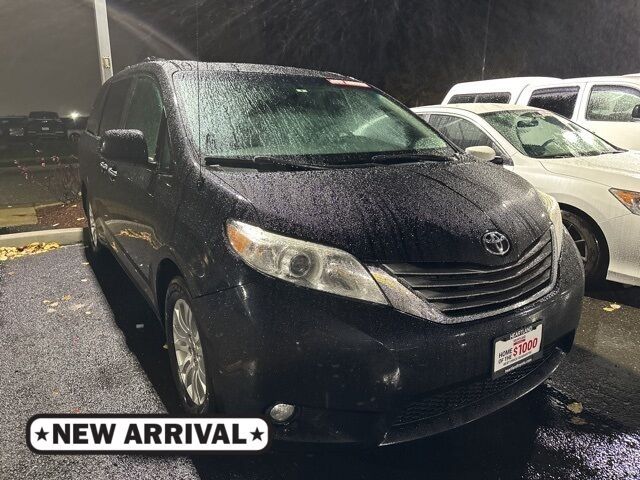 2014 Toyota Sienna XLE