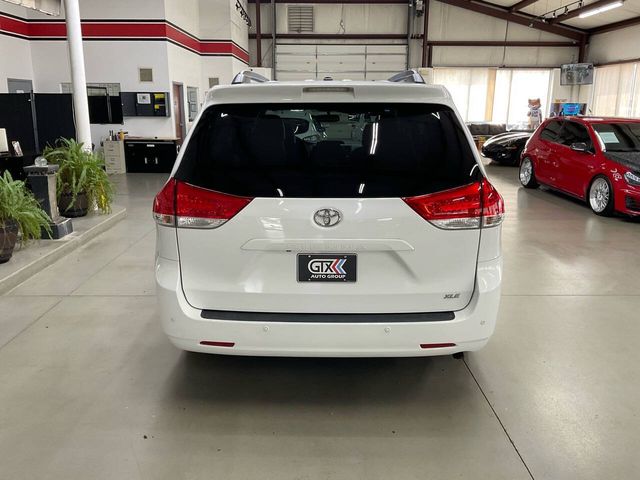 2014 Toyota Sienna 