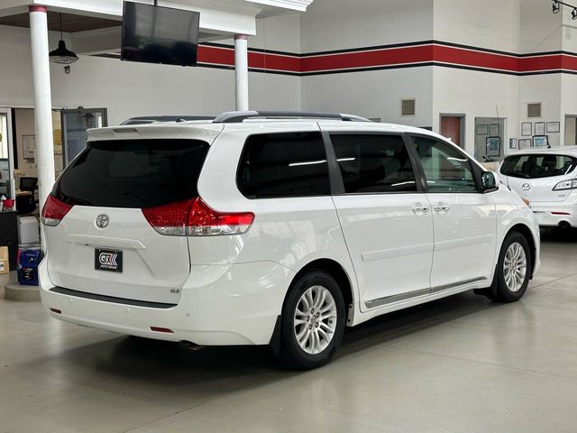 2014 Toyota Sienna 