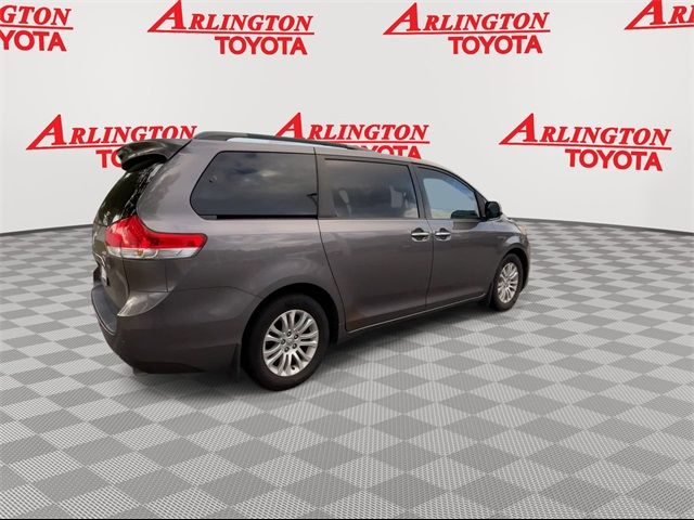 2014 Toyota Sienna XLE