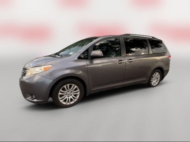 2014 Toyota Sienna XLE