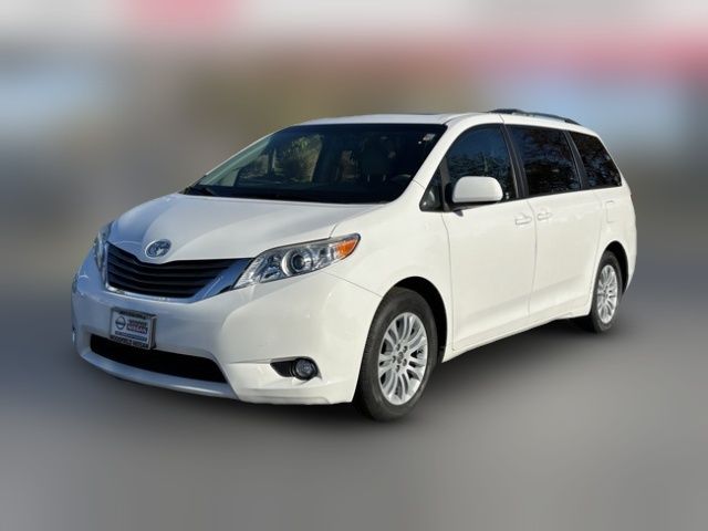 2014 Toyota Sienna 