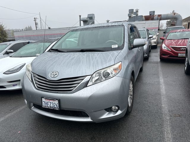 2014 Toyota Sienna XLE