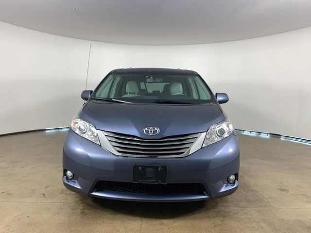 2014 Toyota Sienna XLE