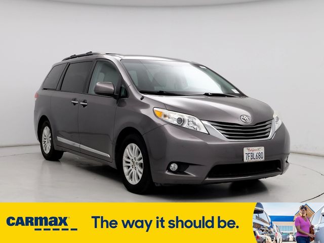 2014 Toyota Sienna XLE