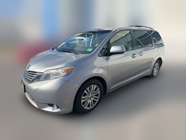 2014 Toyota Sienna XLE