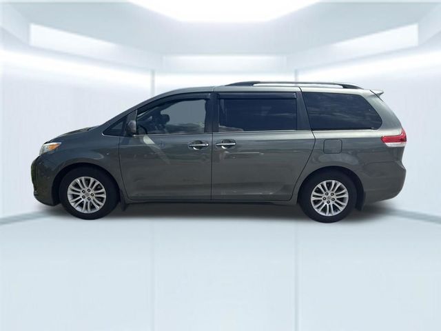 2014 Toyota Sienna XLE