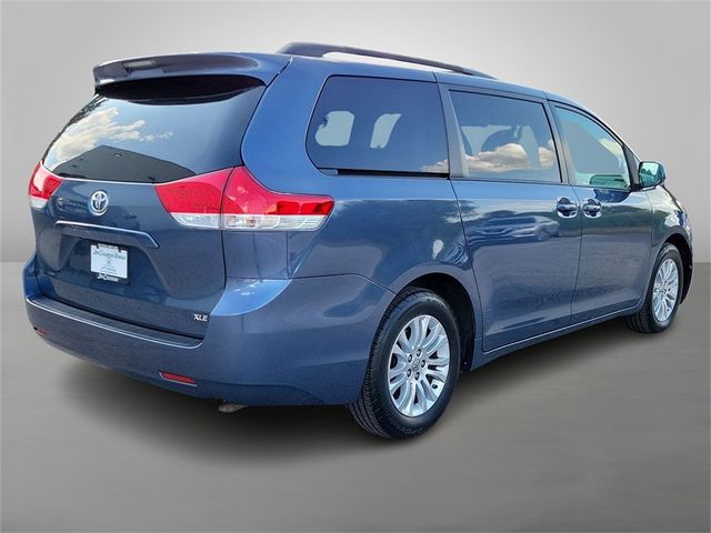 2014 Toyota Sienna XLE