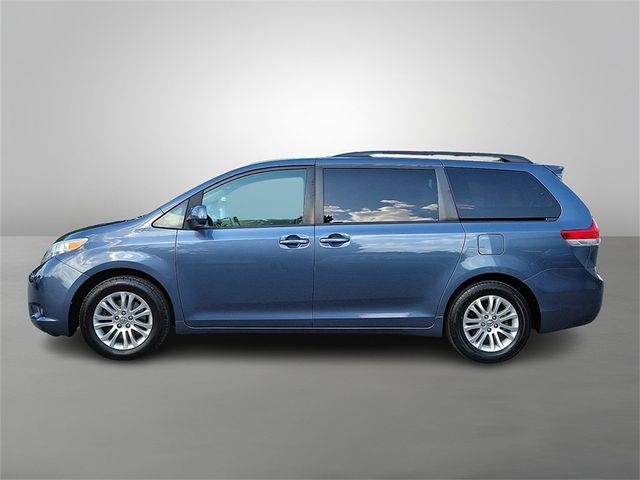 2014 Toyota Sienna XLE