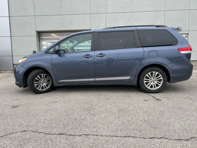 2014 Toyota Sienna XLE