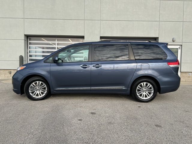 2014 Toyota Sienna XLE