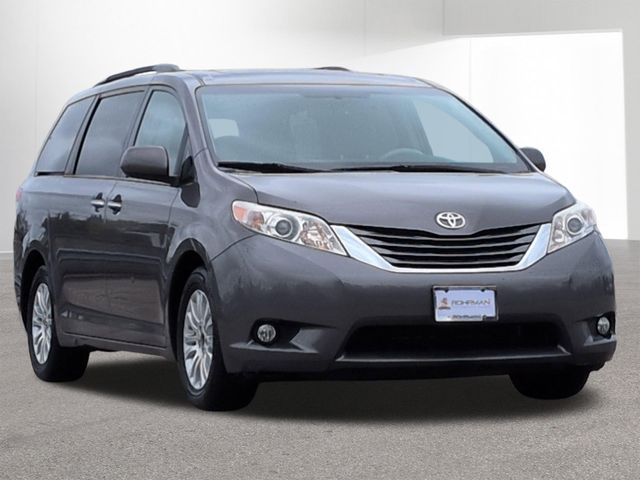 2014 Toyota Sienna XLE