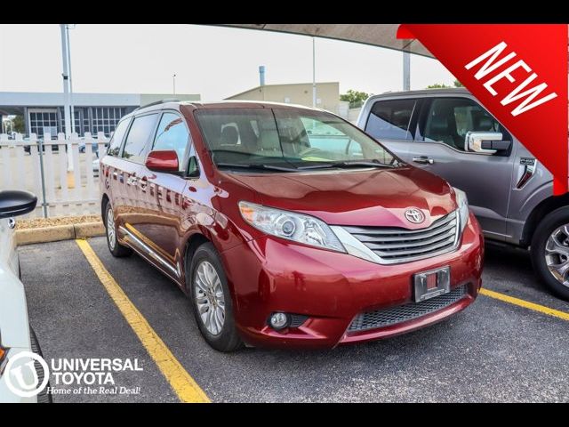 2014 Toyota Sienna XLE