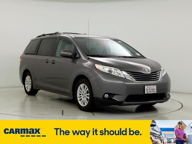 2014 Toyota Sienna XLE