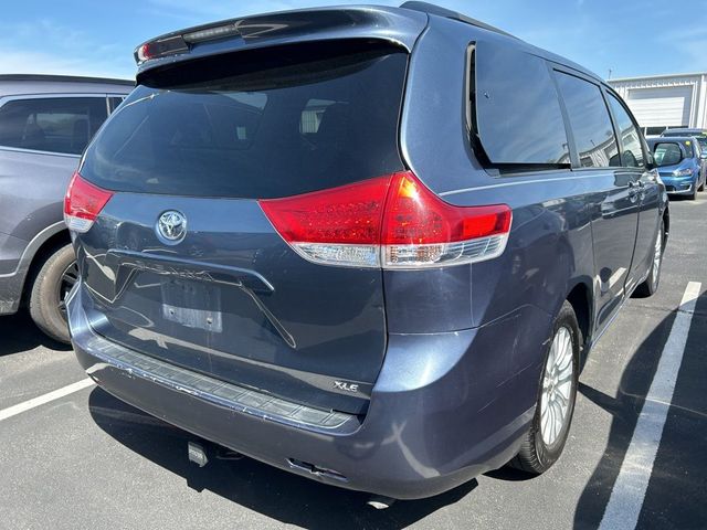 2014 Toyota Sienna XLE