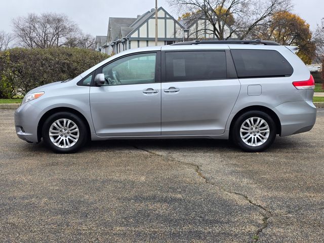 2014 Toyota Sienna 