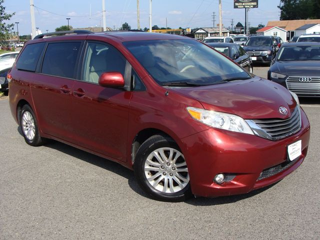 2014 Toyota Sienna 