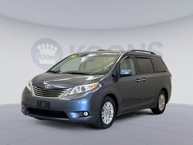 2014 Toyota Sienna XLE