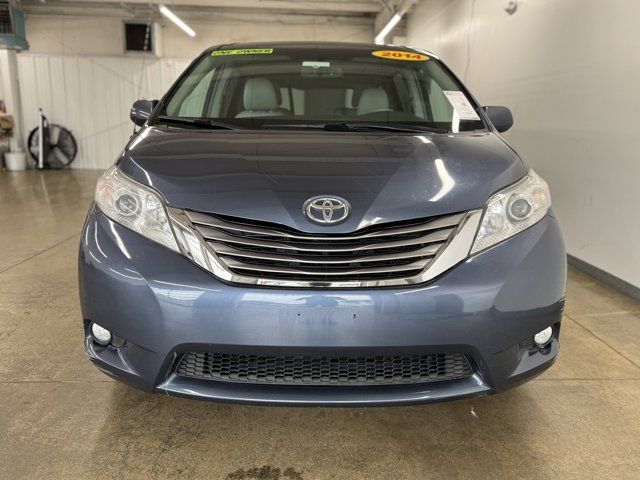 2014 Toyota Sienna XLE