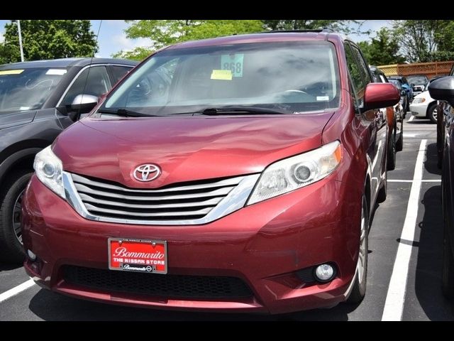 2014 Toyota Sienna XLE