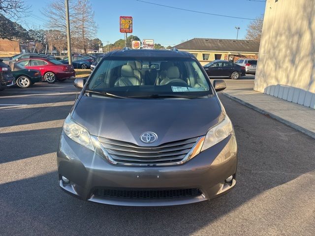2014 Toyota Sienna 