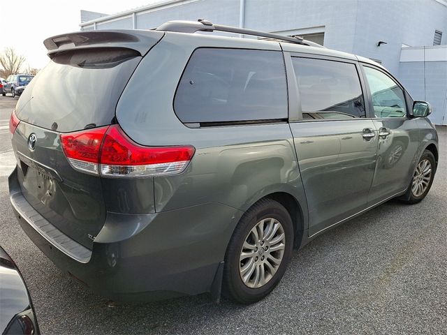 2014 Toyota Sienna XLE