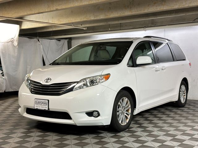 2014 Toyota Sienna 