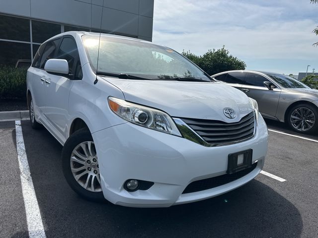 2014 Toyota Sienna 