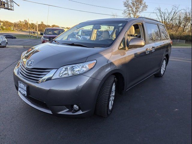 2014 Toyota Sienna XLE