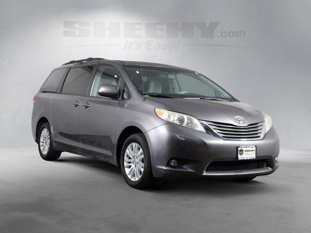 2014 Toyota Sienna XLE
