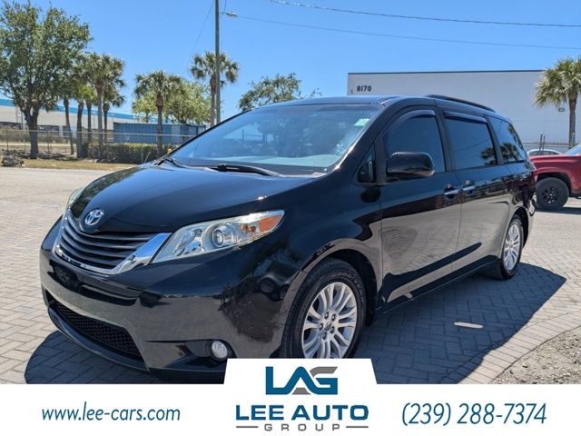 2014 Toyota Sienna XLE