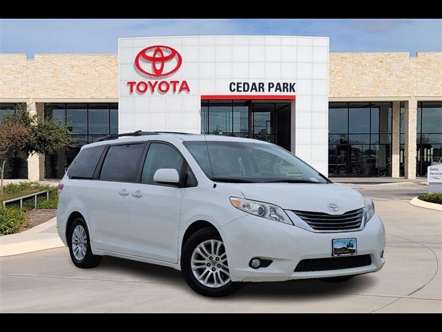 2014 Toyota Sienna 